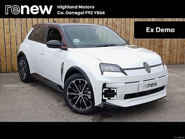 Renault 5 Hatchback, Electric, 2025, White