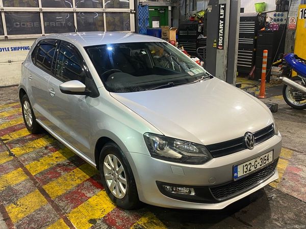 Volkswagen Polo Hatchback, Petrol, 2013, Silver