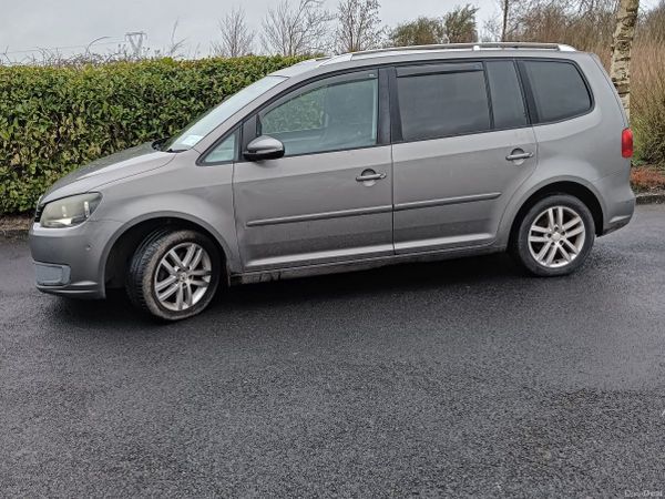 Volkswagen Touran MPV, Diesel, 2011, Grey