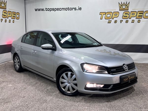 Volkswagen Passat Saloon, Diesel, 2013, Silver