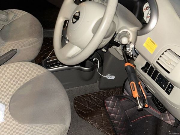 Nissan Micra Hatchback, Petrol, 2009, Red