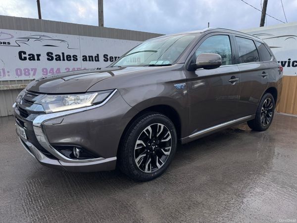 Mitsubishi Outlander SUV, Petrol Plug-in Hybrid, 2016, Brown