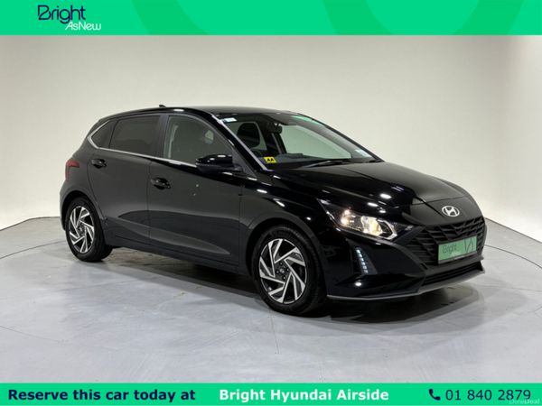 Hyundai i20 Hatchback, Petrol, 2024, Black
