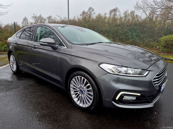 Ford Mondeo Hatchback, Diesel, 2021, Grey