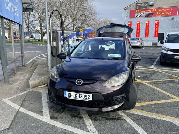 Mazda Mazda2 Hatchback, Petrol, 2010, Black