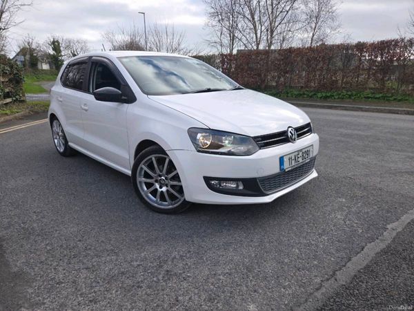 Volkswagen Polo Hatchback, Petrol, 2011, White