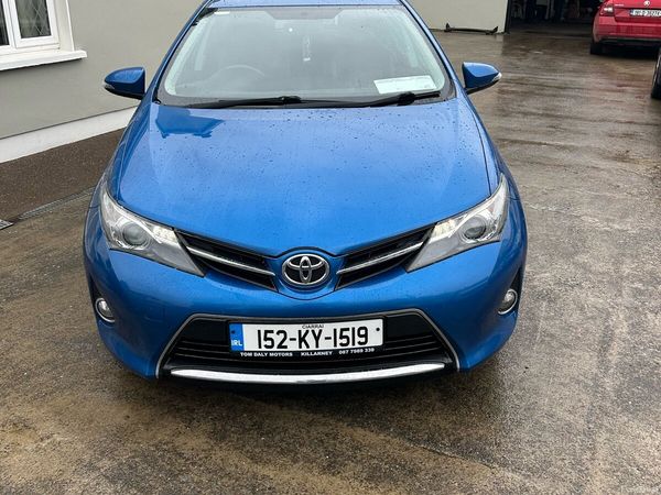 Toyota Auris Hatchback, Diesel, 2015, Blue