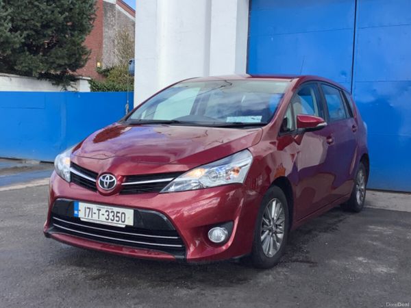 Toyota Verso MPV, Diesel, 2017, Red