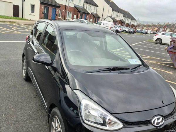 Hyundai i10 Hatchback, Petrol, 2016, Black