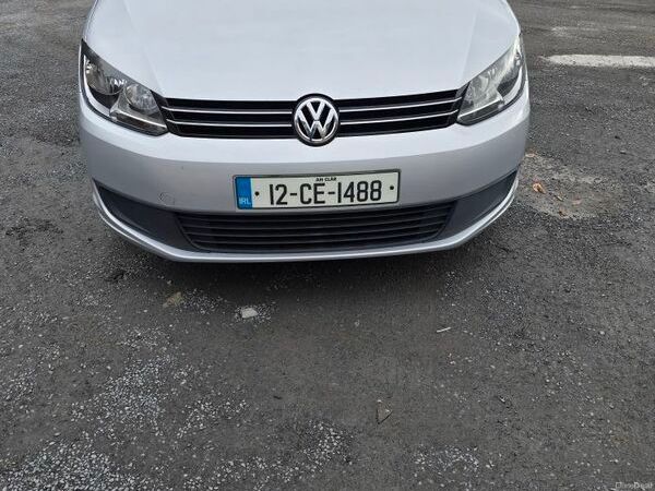 Volkswagen Touran MPV, Diesel, 2012, Silver