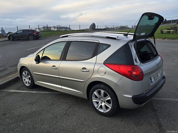 Peugeot 207 Estate, Diesel, 2009, Silver
