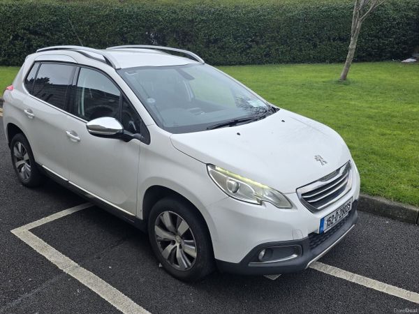 Peugeot 2008 SUV, Petrol, 2015, White