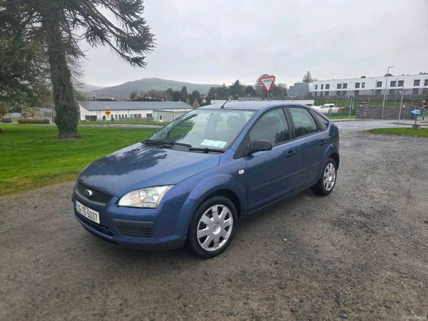 Ford Focus Hatchback, Petrol, 2005, Blue