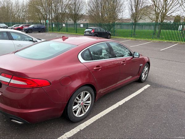 Jaguar XF Saloon, Diesel, 2014, Red