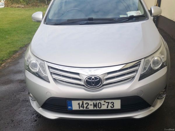 Toyota Avensis Saloon, Diesel, 2014, Silver