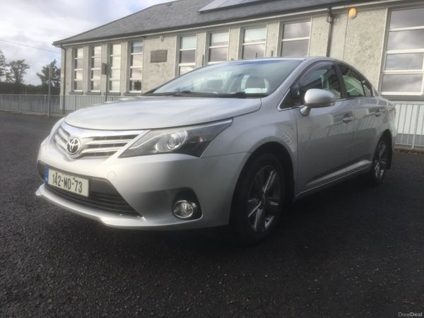 Toyota Avensis Saloon, Diesel, 2014, Silver
