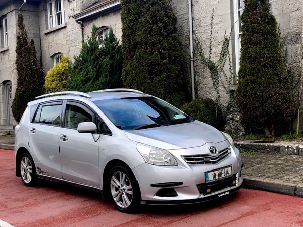 Toyota Verso MPV, Diesel, 2010, Silver