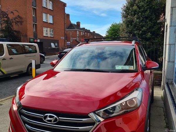 Hyundai Tucson SUV, Diesel, 2017, Red
