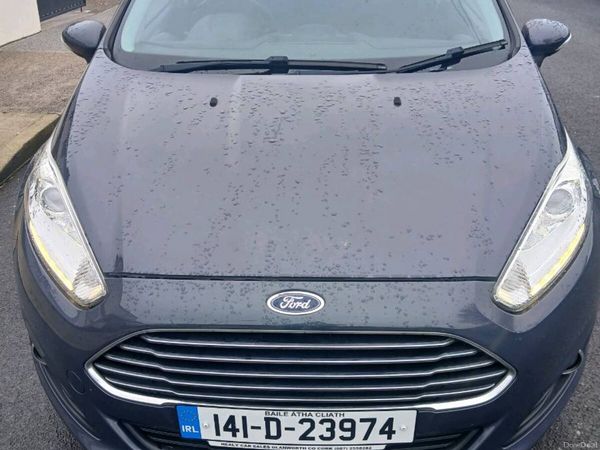 Ford Fiesta Hatchback, Petrol, 2014, Blue