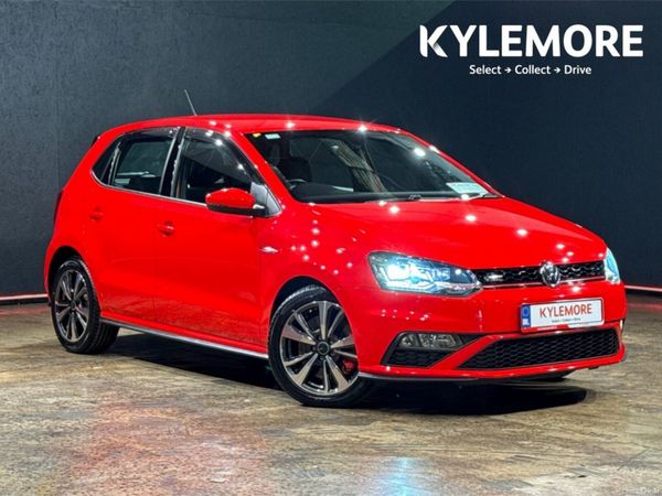 Volkswagen Polo Hatchback, Petrol, 2015, Red