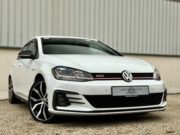 Volkswagen Golf Estate, Petrol, 2018, White