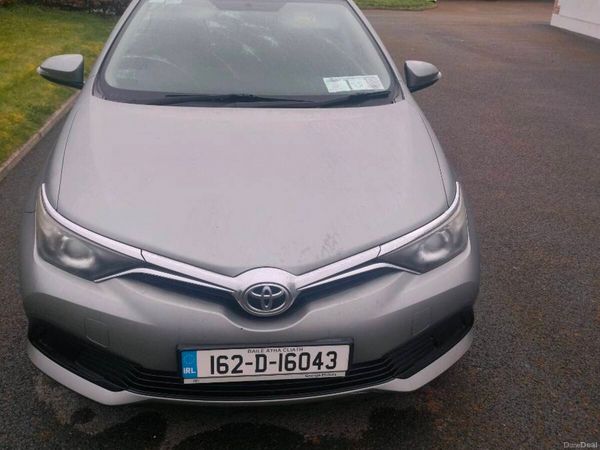 Toyota Auris MPV, Petrol, 2016, Grey