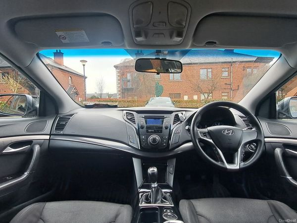 Hyundai i40 Estate, Diesel, 2011, Silver