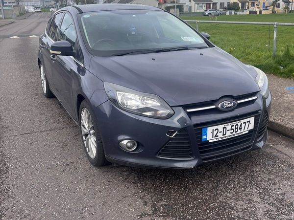 Ford Focus Hatchback, Diesel, 2012, Grey