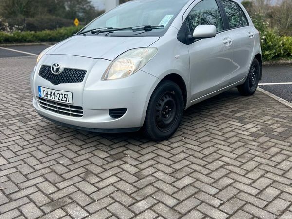 Toyota Yaris Hatchback, Petrol, 2008, Silver