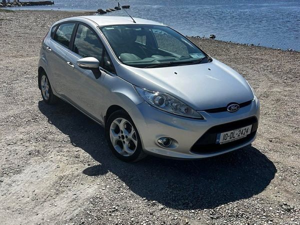 Ford Fiesta Hatchback, Diesel, 2010, Silver