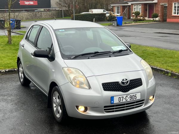 Toyota Yaris Hatchback, Petrol, 2007, Silver