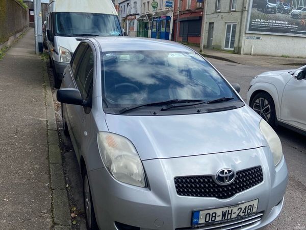Toyota Yaris Hatchback, Petrol, 2008, Silver