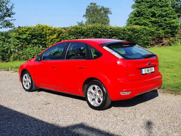 Ford Focus Hatchback, Diesel, 2010, Red