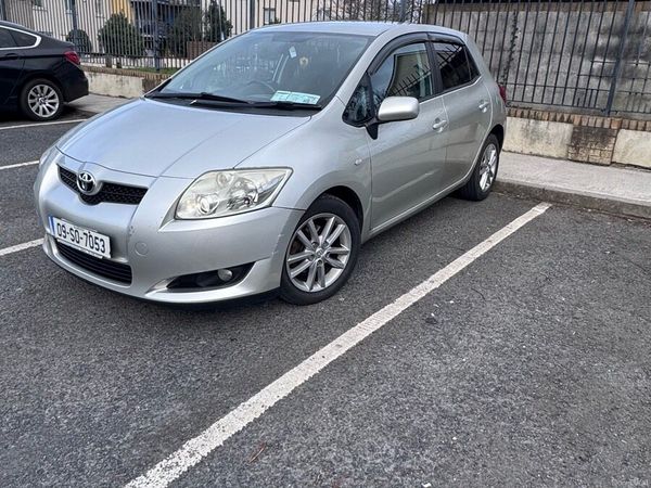 Toyota Auris Hatchback, Diesel, 2009, Silver