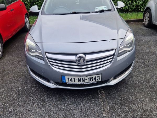 Vauxhall Insignia Hatchback, Diesel, 2014, Silver