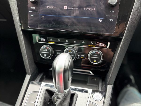 Volkswagen Passat Saloon, Diesel, 2018, Blue