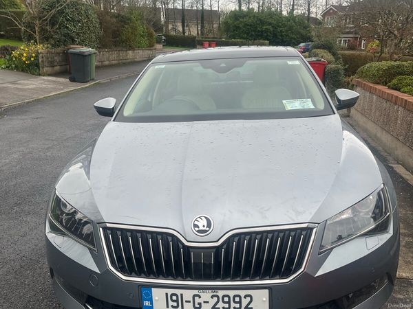 Skoda Superb Saloon, Diesel, 2019, Grey