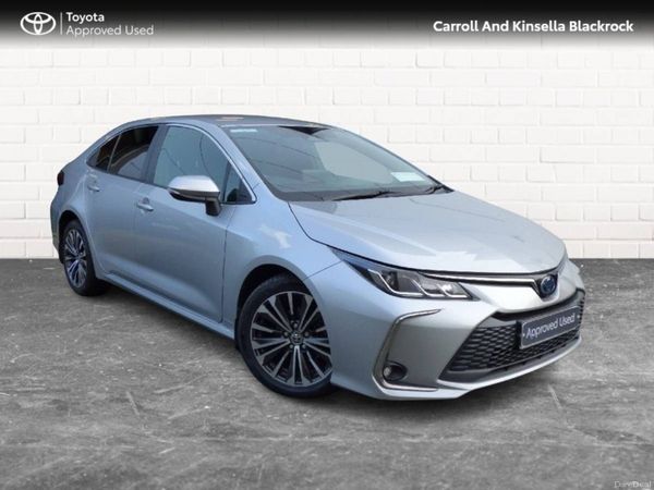 Toyota Corolla Saloon, Petrol Hybrid, 2023, Silver