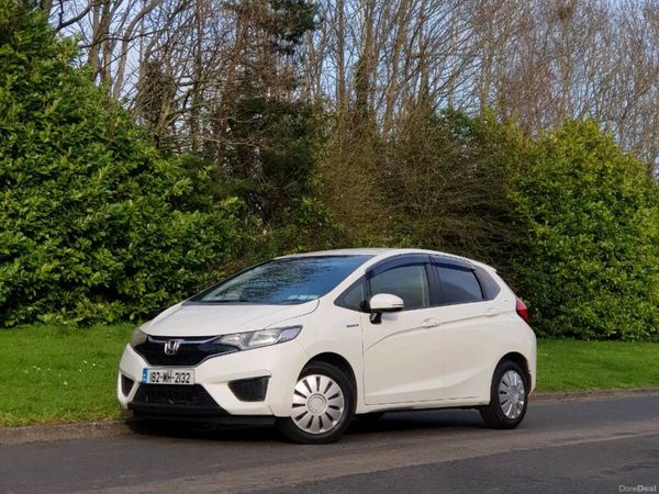 Honda Fit Hatchback, Petrol Hybrid, 2018, White