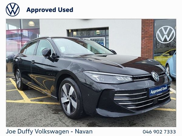 Volkswagen Passat Estate, Petrol Hybrid, 2025, Black