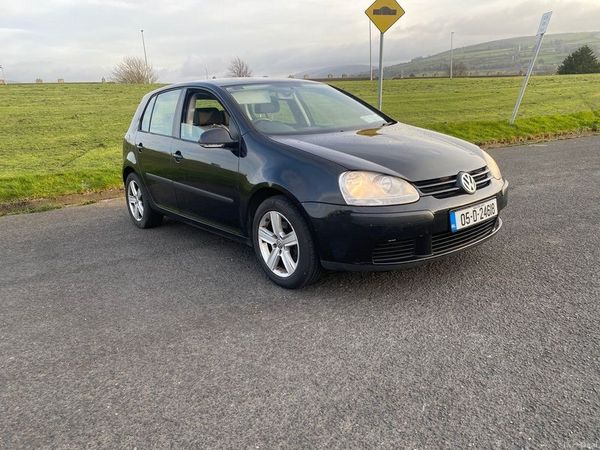 Volkswagen Golf Hatchback, Petrol, 2005, Black