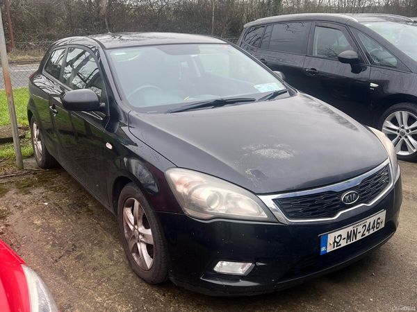 Kia Ceed Hatchback, Diesel, 2012, Black
