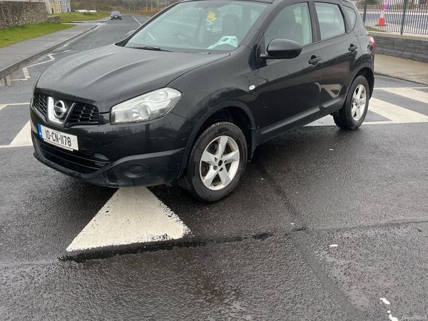 Nissan Qashqai Hatchback, Diesel, 2010, Black