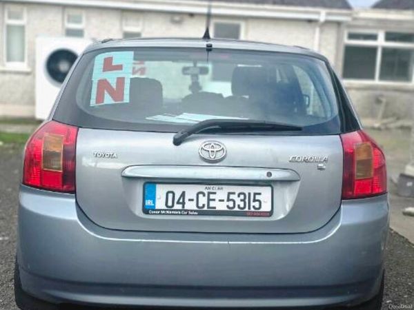 Toyota Corolla Hatchback, Petrol, 2004, Grey