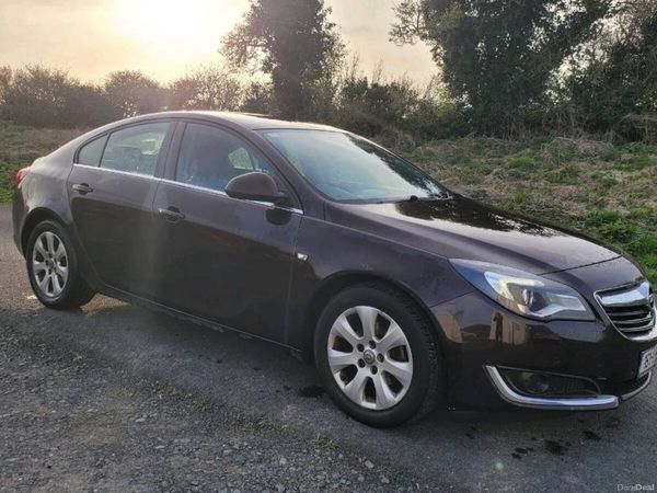 Opel Insignia Hatchback, Diesel, 2016, Brown