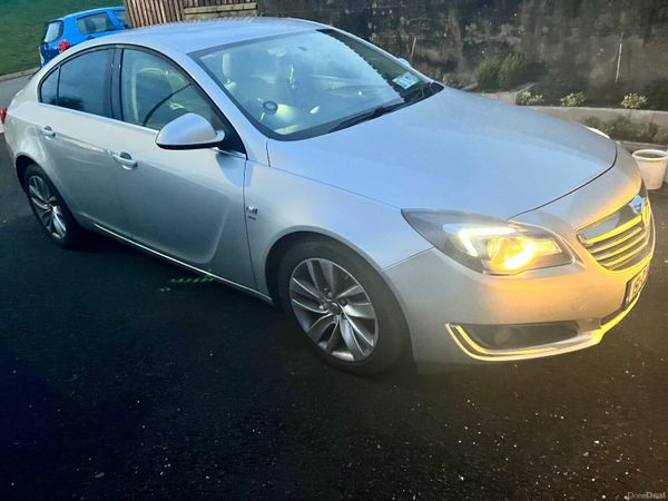 Vauxhall Insignia Hatchback, Diesel, 2015, Silver