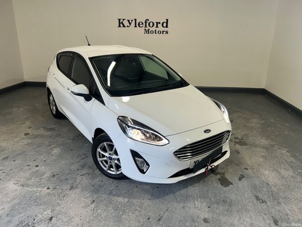 Ford Fiesta Hatchback, Diesel, 2019, White