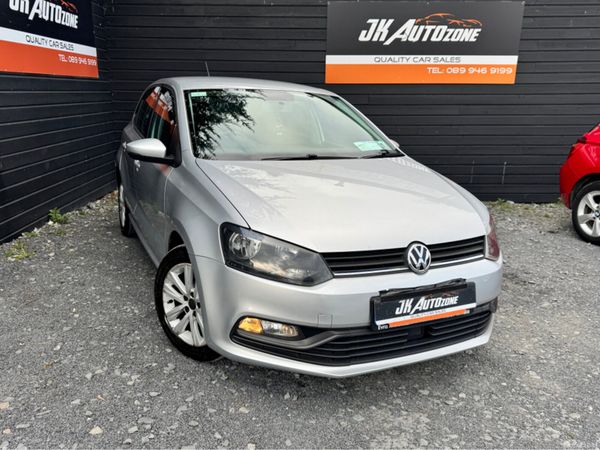 Volkswagen Polo Hatchback, Petrol, 2015, Silver
