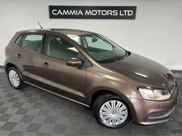 Volkswagen Polo Hatchback, Petrol, 2014, Brown