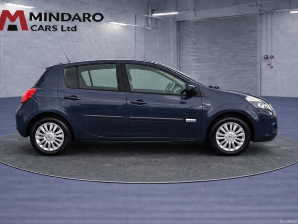 Renault Clio Hatchback, Petrol, 2012, Blue